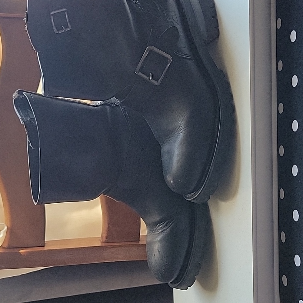 CAT motorcycle boots oil resistant no box